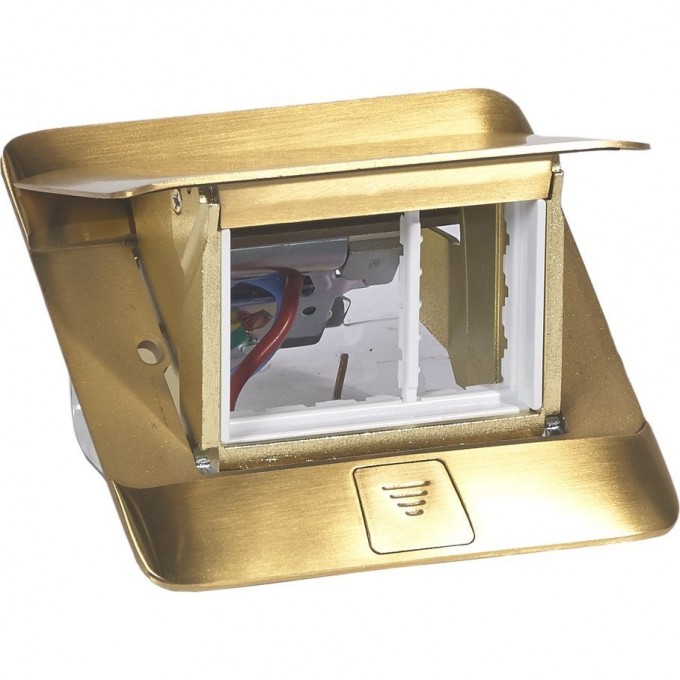 Выдвижной розеточный блок LEGRAND неукомплектованный IP 40 3 модуля латунь 054015