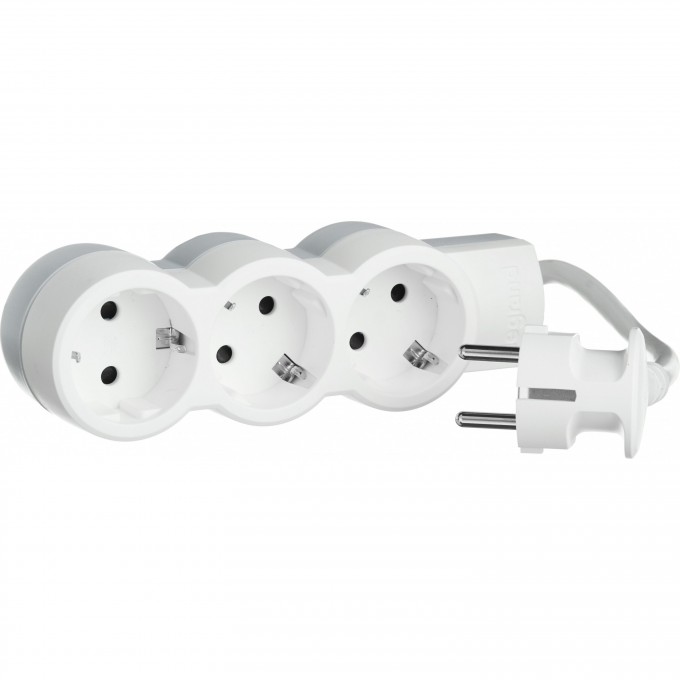 Многорозеточный блок LEGRAND 'Стандарт' 3 x 2К+З с кабелем длиной 3 м белый 695002