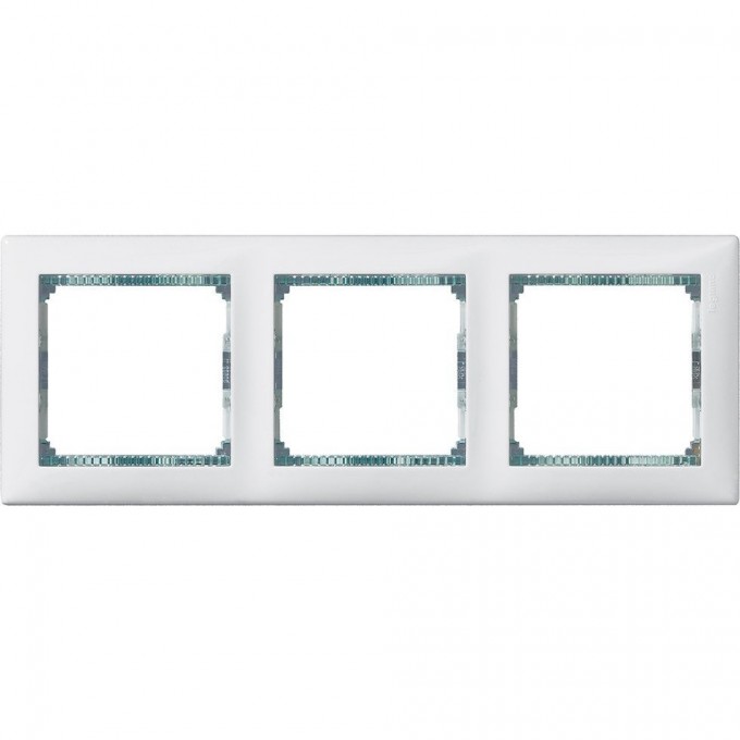 Рамка LEGRAND Valena 3 поста белый/кристалл 774463
