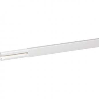 Мини-плинтус LEGRAND DLPlus 32x20 1 секция длина 2,1 м белый